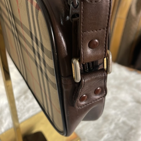 BURBERRY SHOULDER BAG - Picture 6 of 8